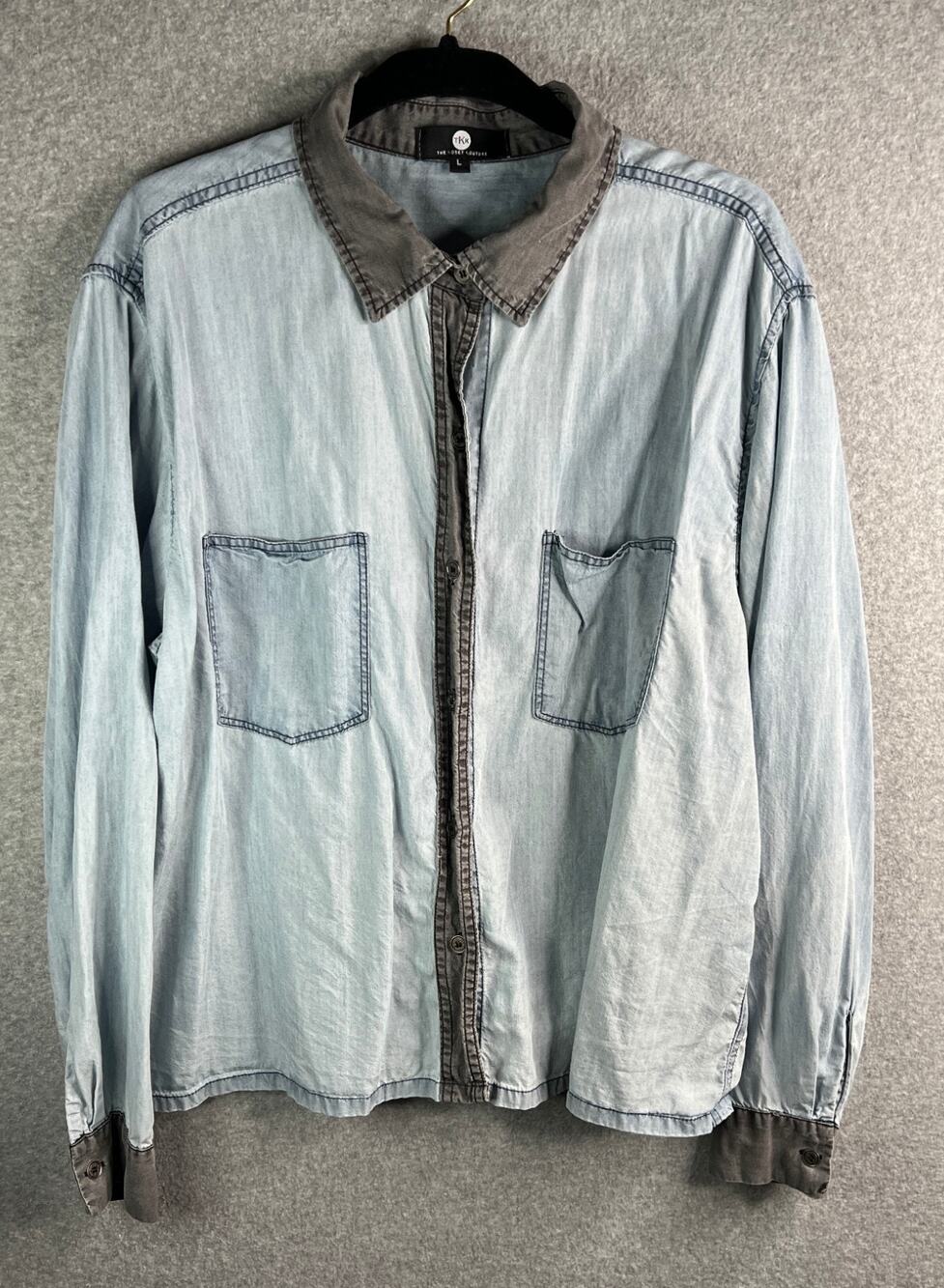 The Kloset Kouture Blue Button Up Shirt Gray Collar Womens Long Sleeve